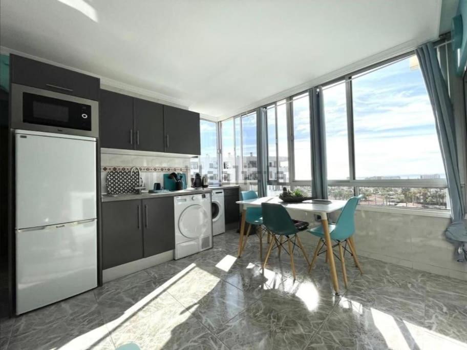 Traumhafte Wohnung Mit Panoramablick Und Pool ปลายา เดล อิงเกลส ภายนอก รูปภาพ